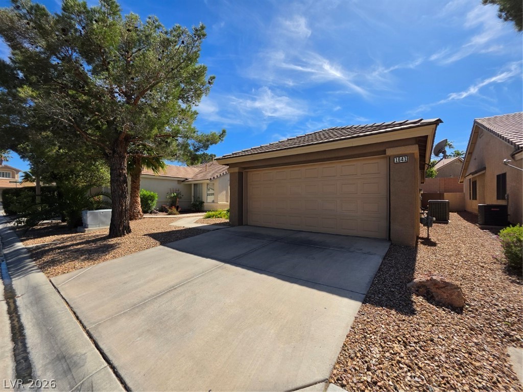 1641 Eagle Peak Way