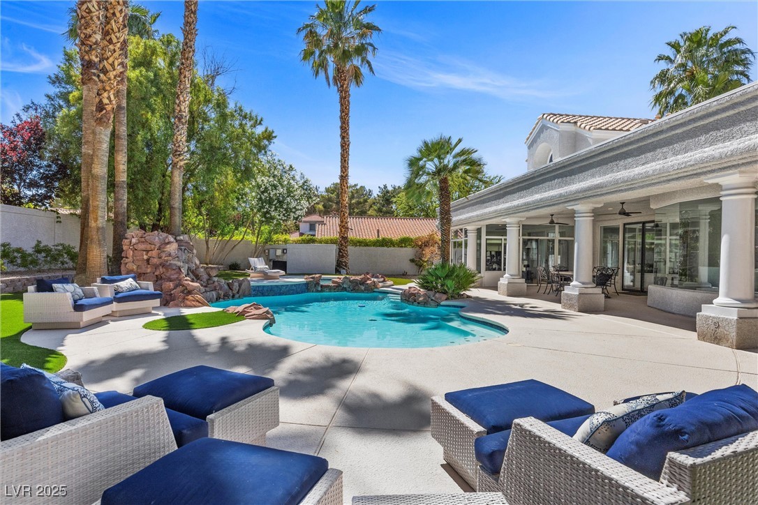 2268 Buckingham Court, Henderson, Nevada image 3