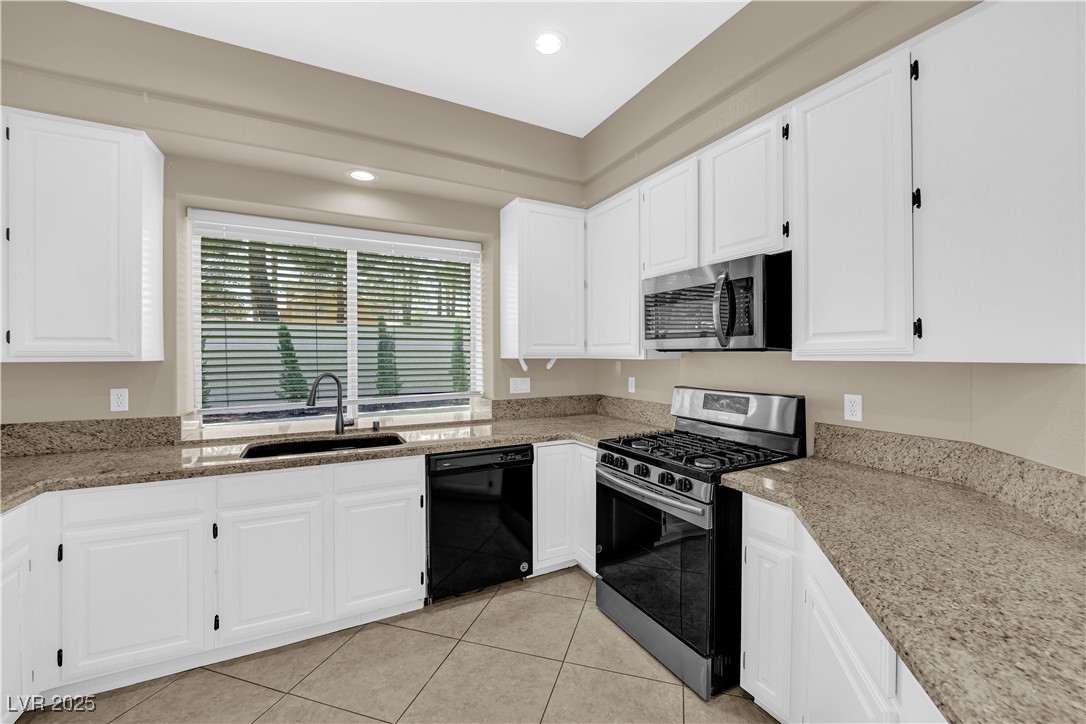 7813 Riviera Beach Drive, Las Vegas, Nevada image 11