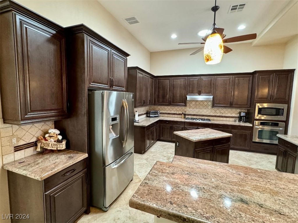 7110 Crowntop Circle, Las Vegas, Nevada image 11