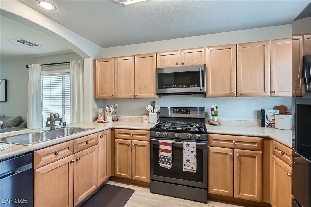 Las Vegas, Nevada 89149, United States, 3 Bedrooms Bedrooms, ,3 BathroomsBathrooms,Residential,Active,173058