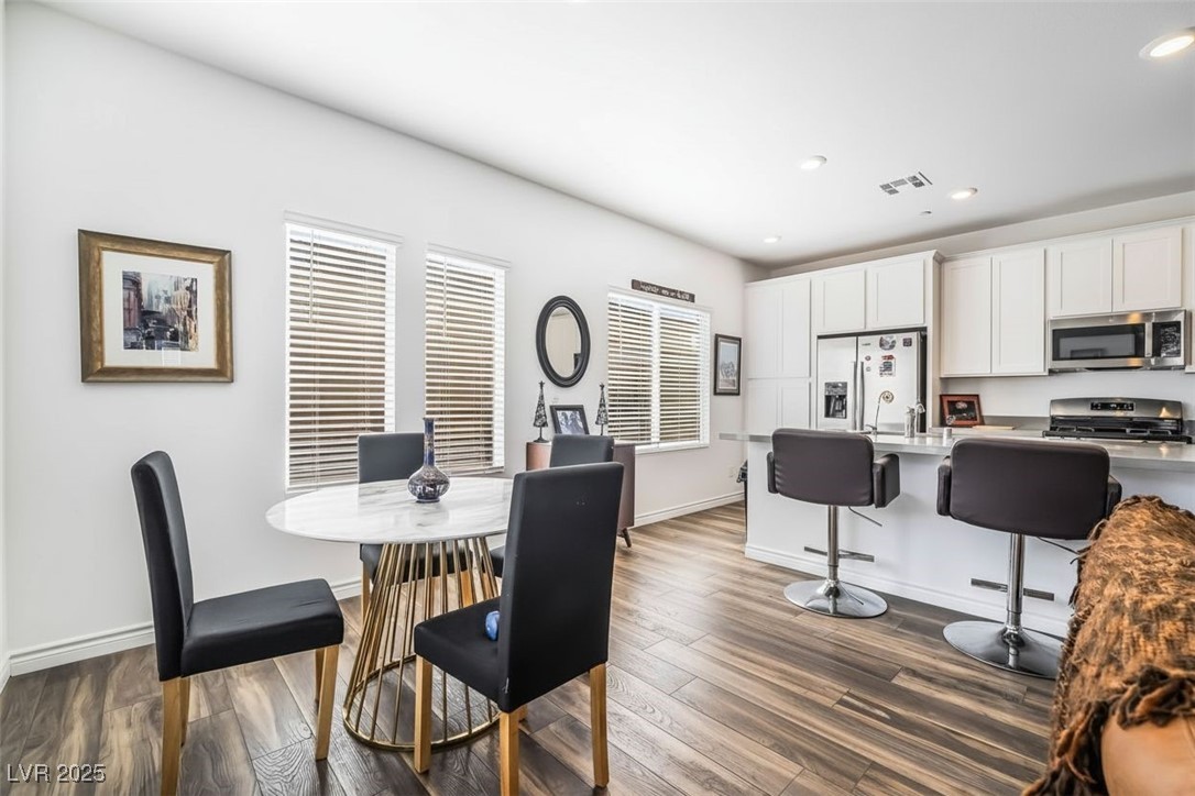 324 Aravalli Crest Street