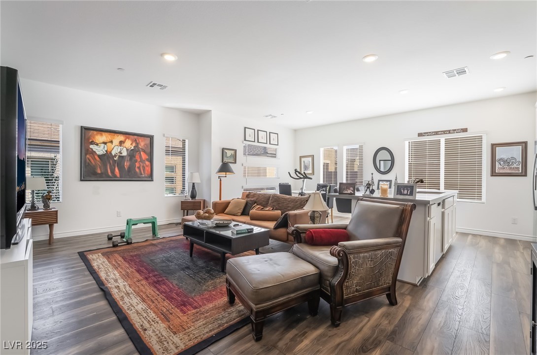 324 Aravalli Crest Street