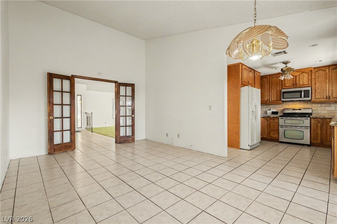 6592 Peachtree Lane