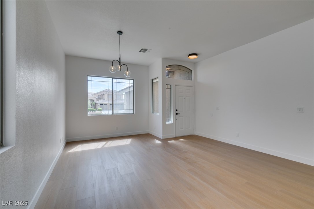10452 Niagara Falls Lane, Las Vegas, Nevada image 4