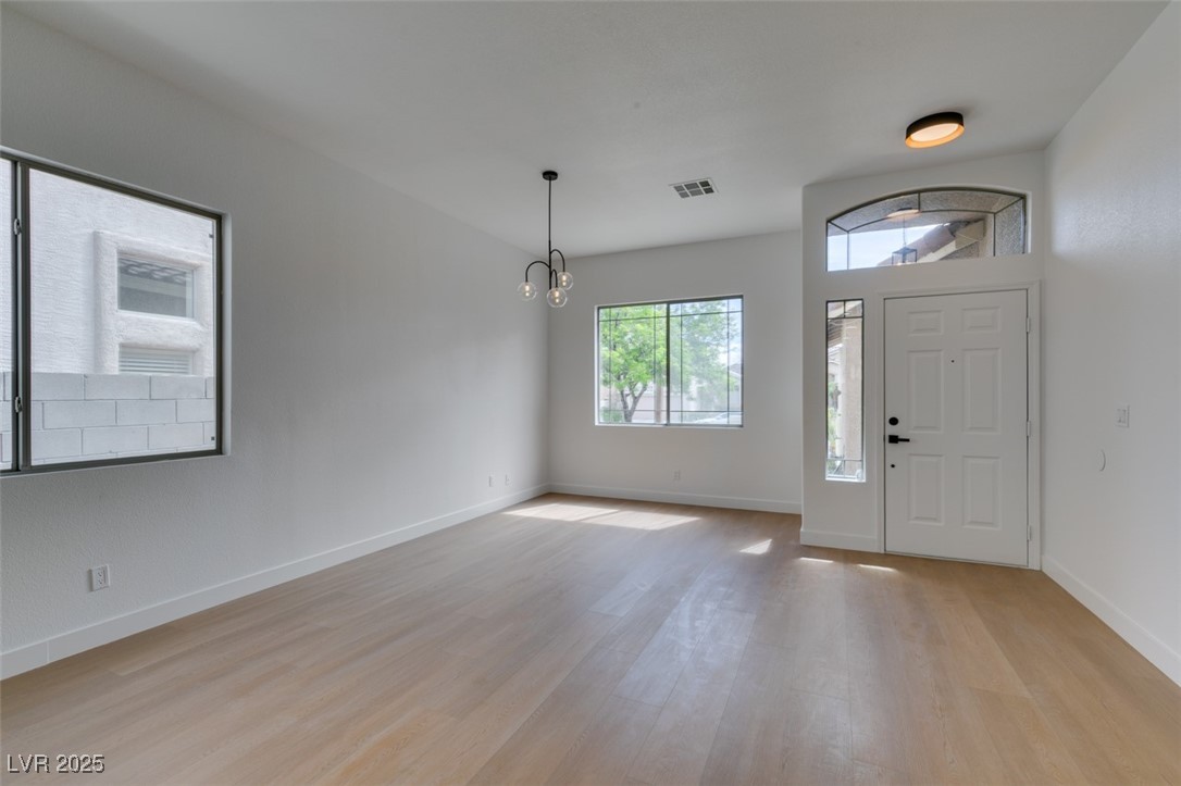10452 Niagara Falls Lane, Las Vegas, Nevada image 6