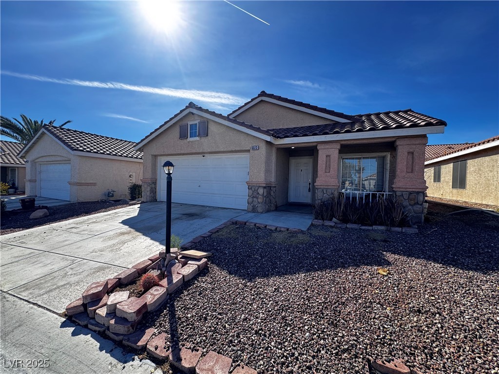 5513 Oakwood Ridge Street, Las Vegas, Nevada image 1