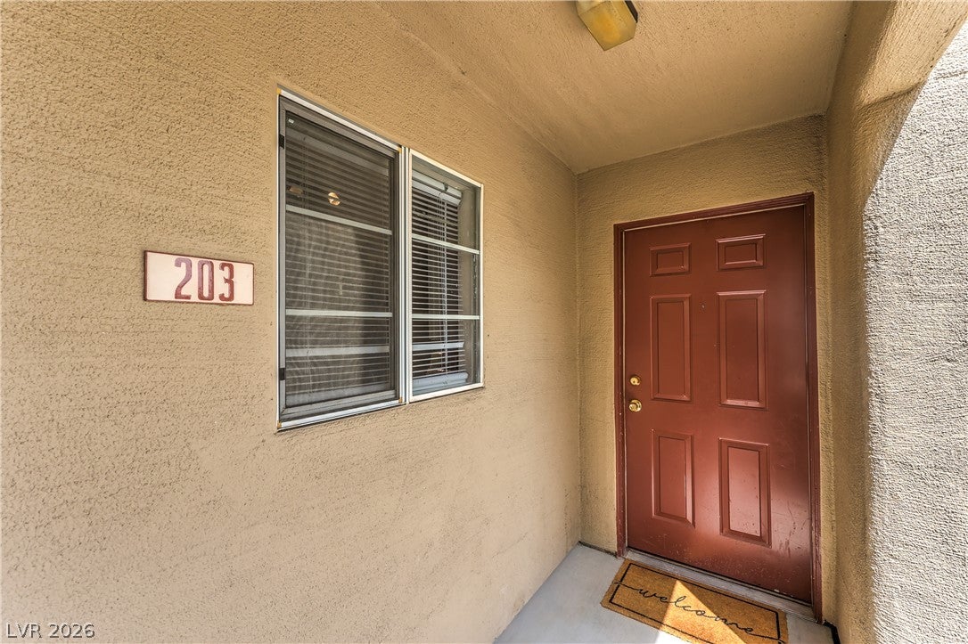 1909 High Valley Court 203