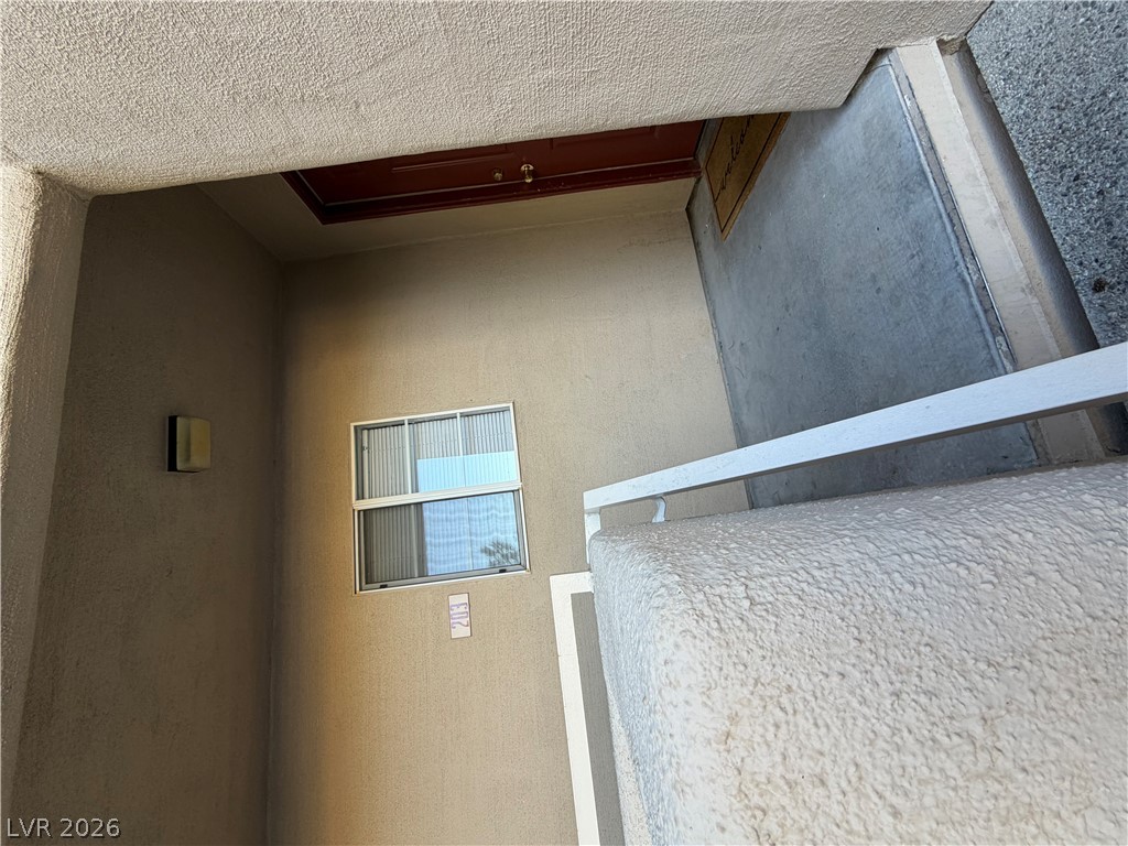 1909 High Valley Court 203