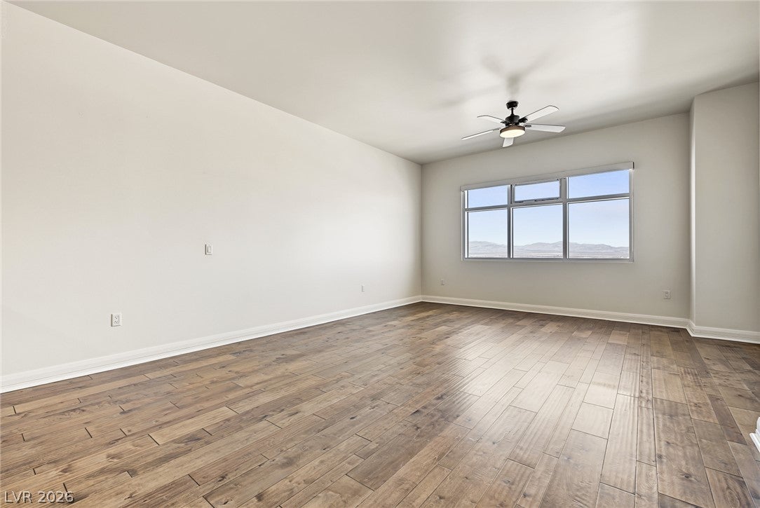 150 Las Vegas Boulevard 2303