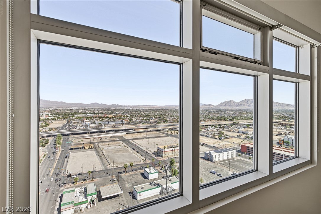 150 Las Vegas Boulevard 2303