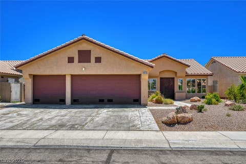 Homes For Sale - 4036 Fairport Drive<br/> North Las Vegas, NV 89032