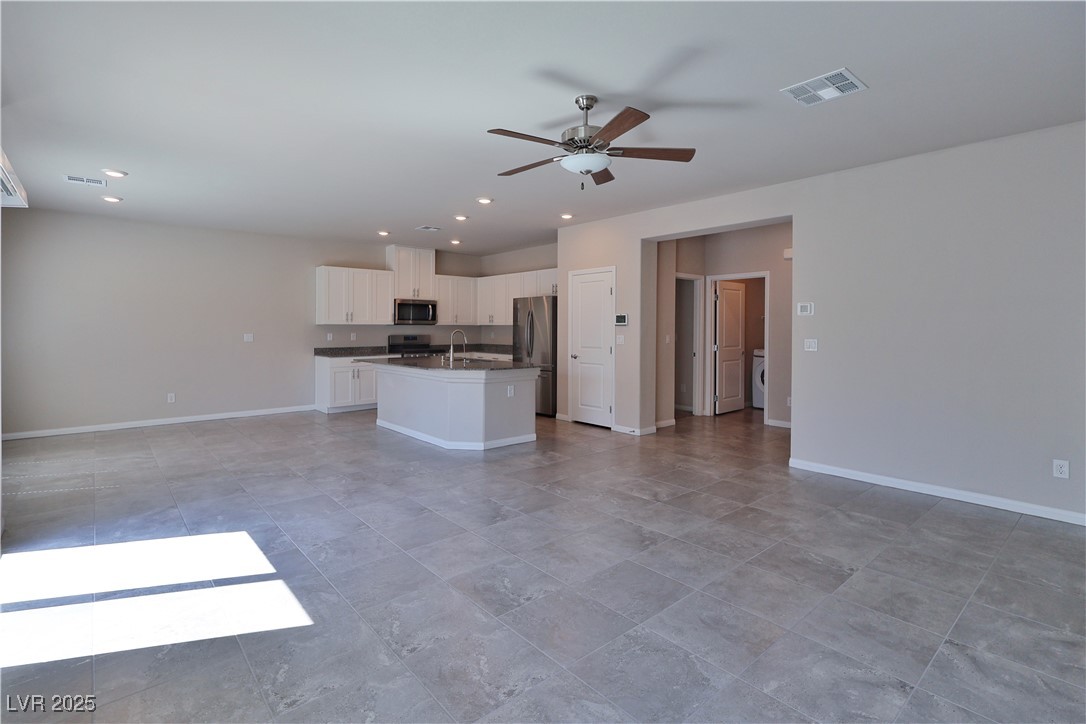 8324 S Miller Lane, Las Vegas, Nevada image 16