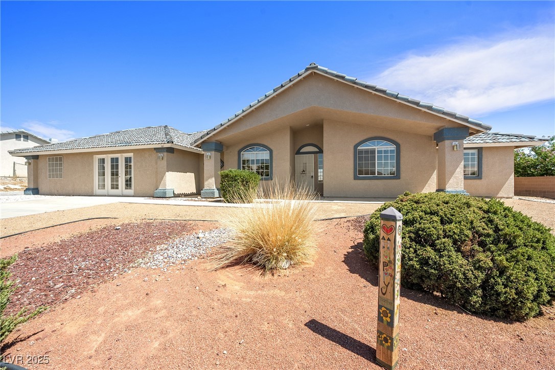 3241 E Winery Road