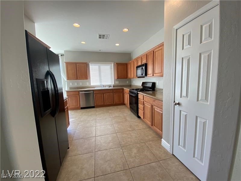 Henderson, Nevada 89044, United States, 3 Bedrooms Bedrooms, ,2 BathroomsBathrooms,Residential,Active,133254
