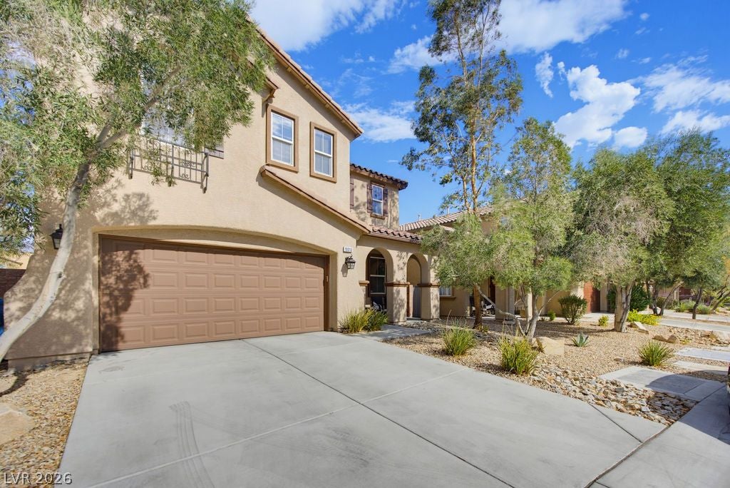 10016 Silver Cliff Street
