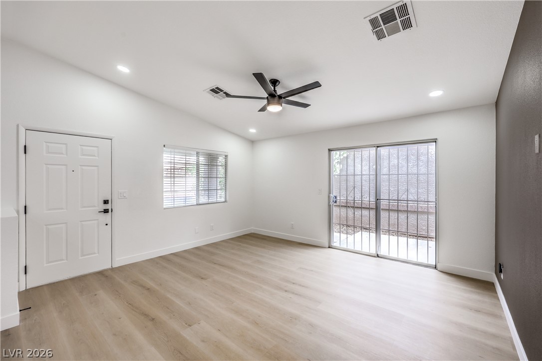 2405 Daisy Hill Avenue