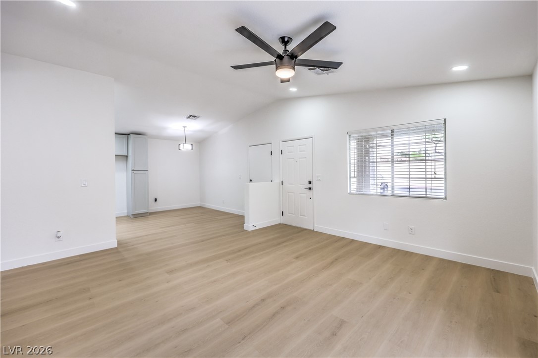 2405 Daisy Hill Avenue