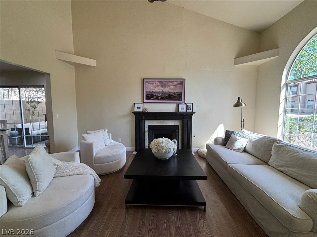 2604 Glen Green Avenue