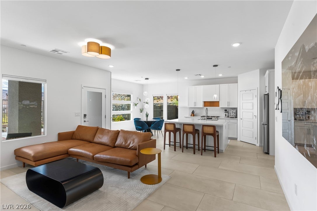 924 Kings Cliff Lane