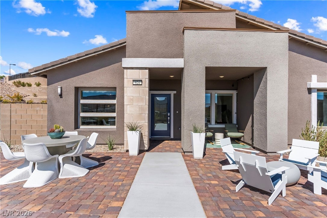 924 Kings Cliff Lane
