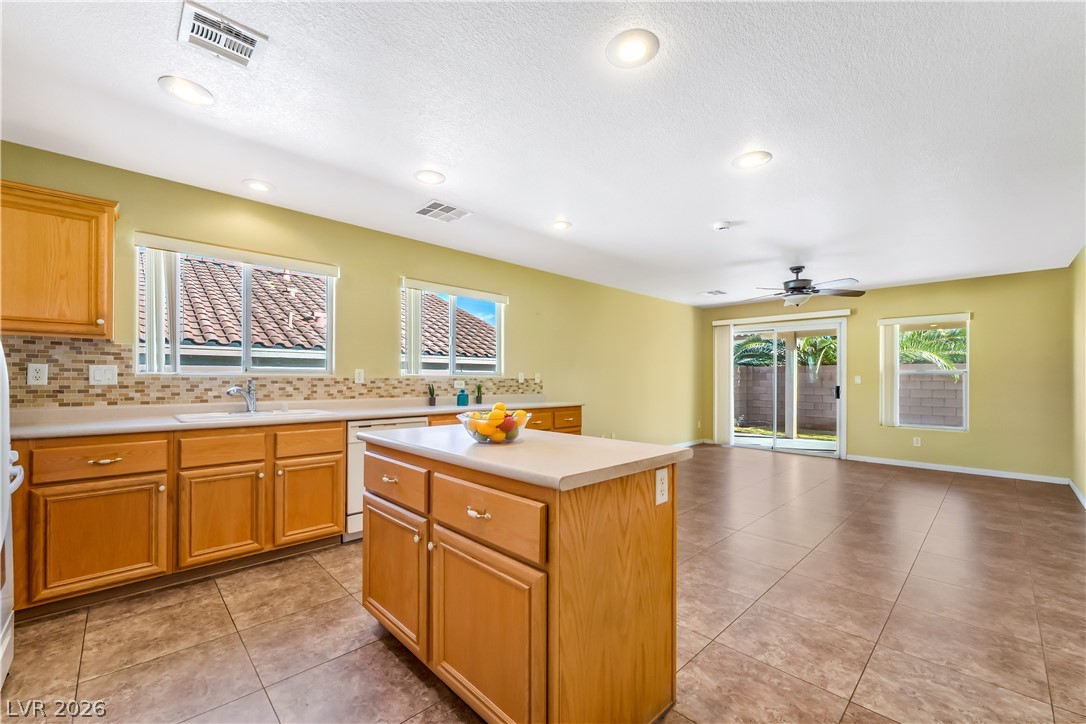 194 Kings Canyon Court