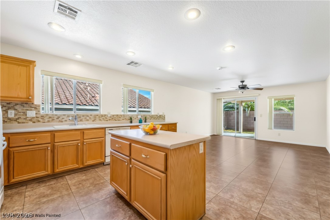 194 Kings Canyon Court