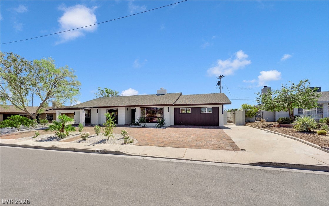 1725 Seneca Lane