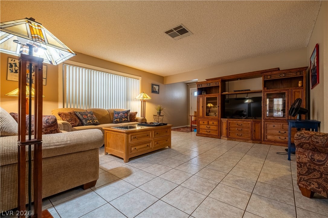 2820 S Swallow Point Circle