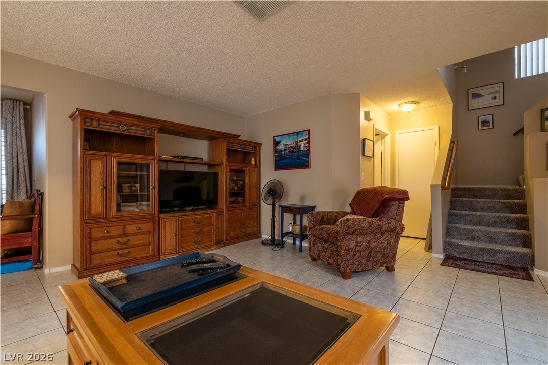 2820 S Swallow Point Circle