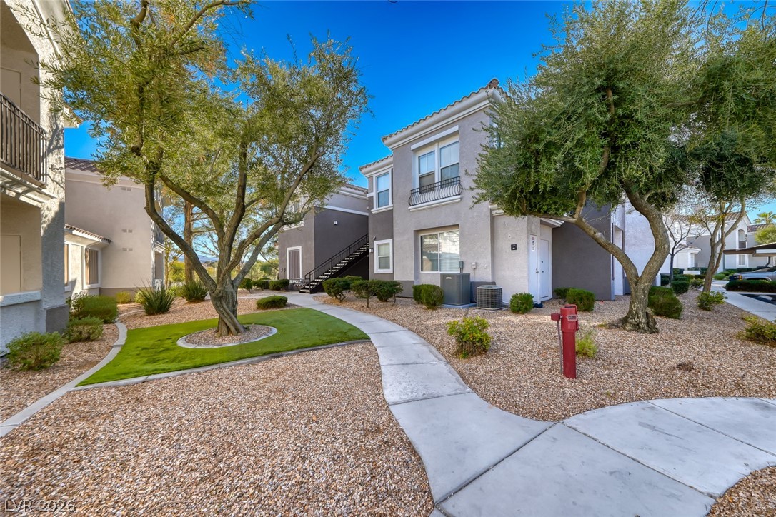 2325 Windmill Parkway 1512