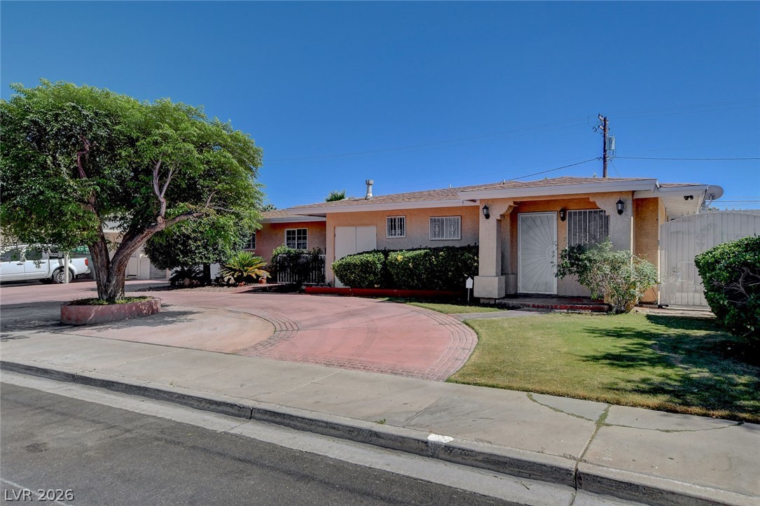 554 Canosa Avenue
