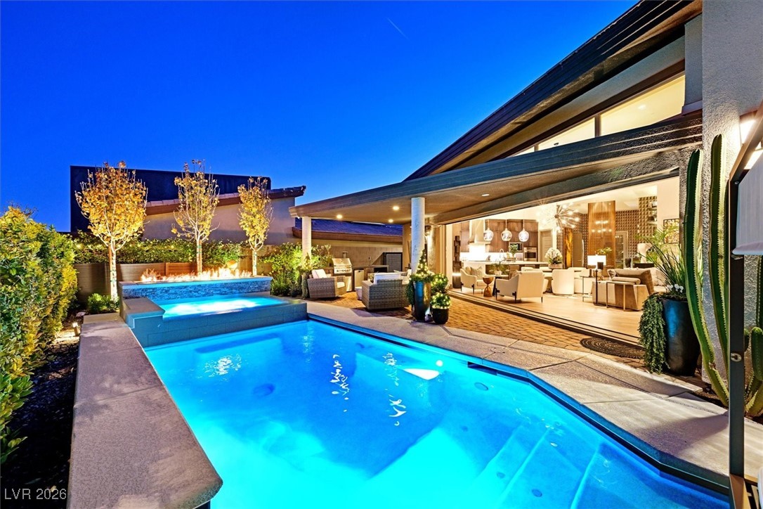 6360 Clovis Point Street