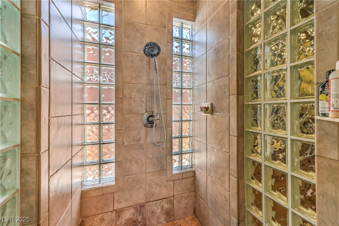 27 Via Paradiso Street, Henderson, Nevada image 24
