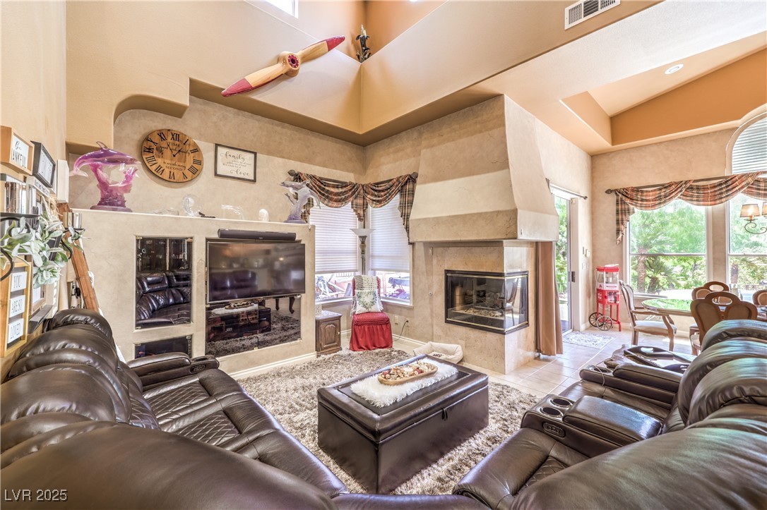 27 Via Paradiso Street, Henderson, Nevada image 9