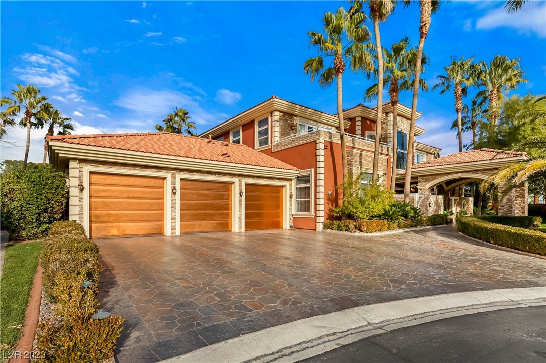 2200 PURPLE MAJESTY Court