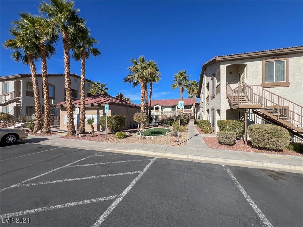 2305 W Horizon Ridge Parkway #2712, Henderson, Nevada image 2