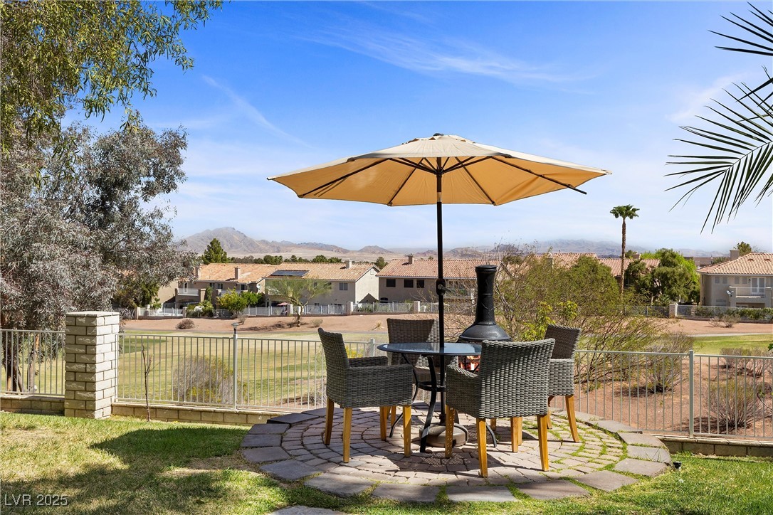 134 Wentworth Drive, Henderson, Nevada image 5