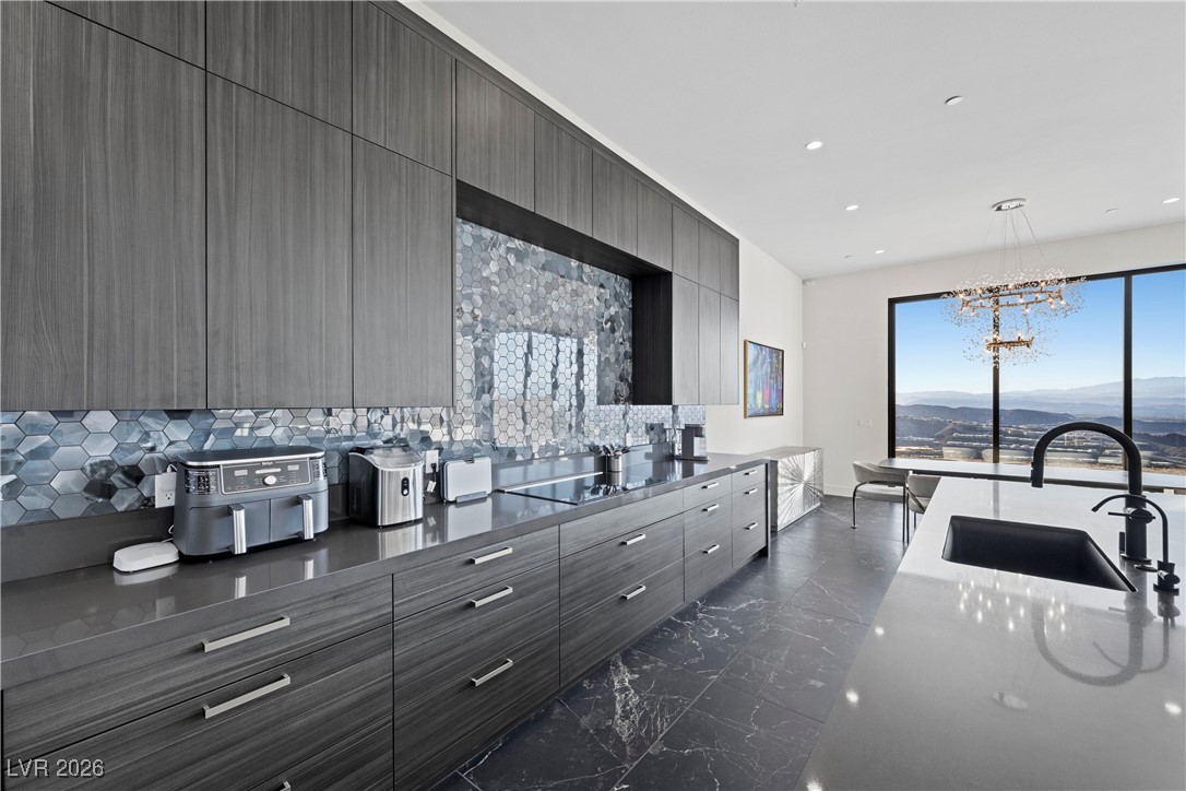 577 Overlook Rim Drive