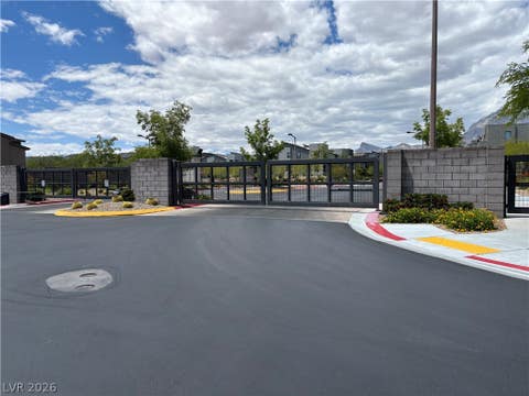 Townhouse For Sale - 600 N Carriage Hill Drive #2169<br/> Las Vegas, NV 89138