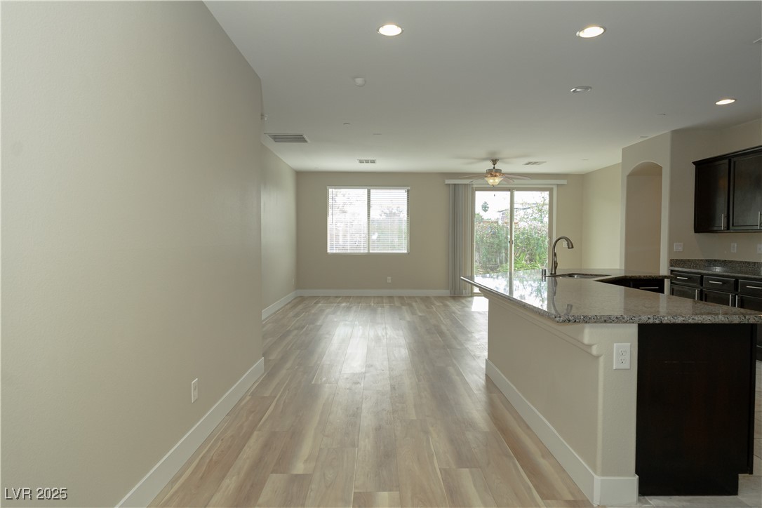 1617 Meadow Bluffs Avenue, Henderson, Nevada image 9