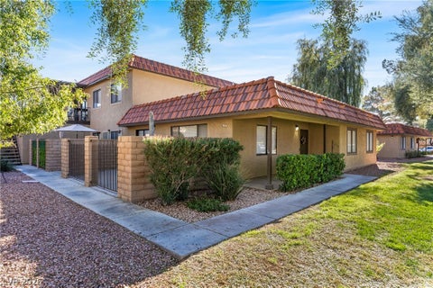 Photo of 735 Apple Tree Court, Henderson, NV 89014 (MLS # 2826148)