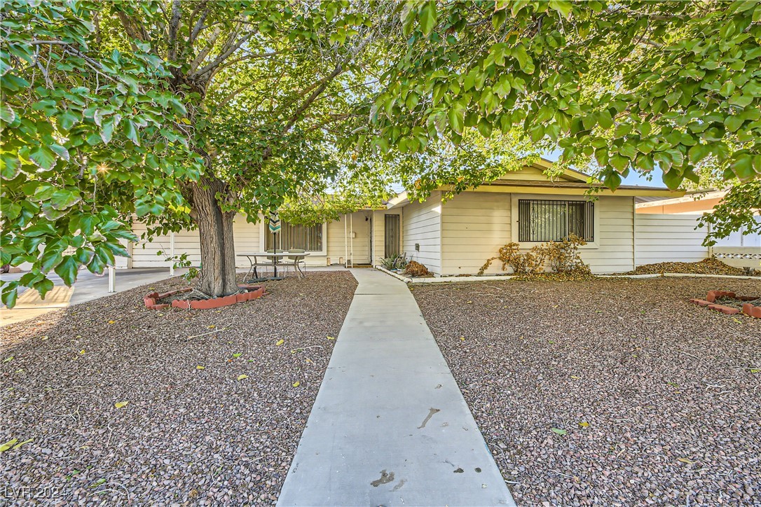 3187 Silver Saddle Street, Las Vegas, Nevada image 3