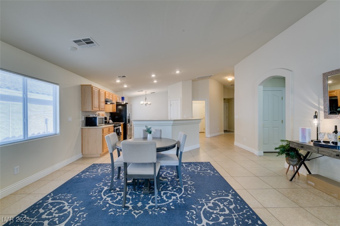 Las Vegas, Nevada 89139, United States, 4 Bedrooms Bedrooms, ,2 BathroomsBathrooms,Residential,Pending,3550