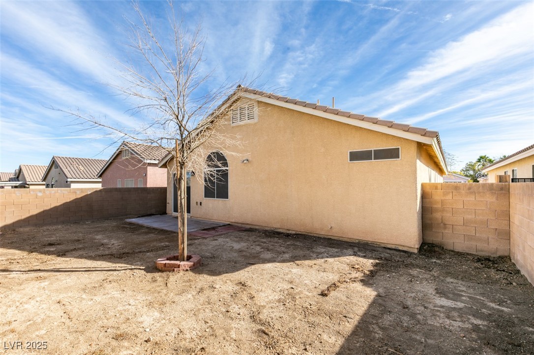 Las Vegas, Nevada 89139, United States, 4 Bedrooms Bedrooms, ,2 BathroomsBathrooms,Residential,Pending,3550