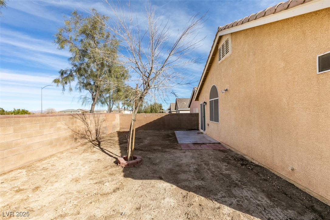 Las Vegas, Nevada 89139, United States, 4 Bedrooms Bedrooms, ,2 BathroomsBathrooms,Residential,Pending,3550