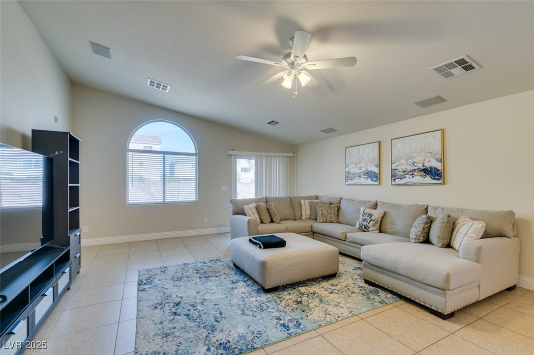 Las Vegas, Nevada 89139, United States, 4 Bedrooms Bedrooms, ,2 BathroomsBathrooms,Residential,Pending,3550