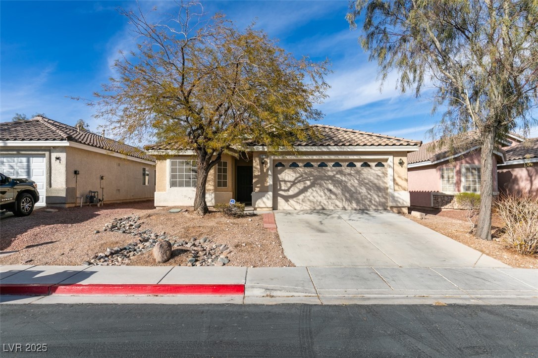 Las Vegas, Nevada 89139, United States, 4 Bedrooms Bedrooms, ,2 BathroomsBathrooms,Residential,Pending,3550