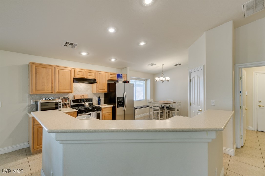 Las Vegas, Nevada 89139, United States, 4 Bedrooms Bedrooms, ,2 BathroomsBathrooms,Residential,Pending,3550