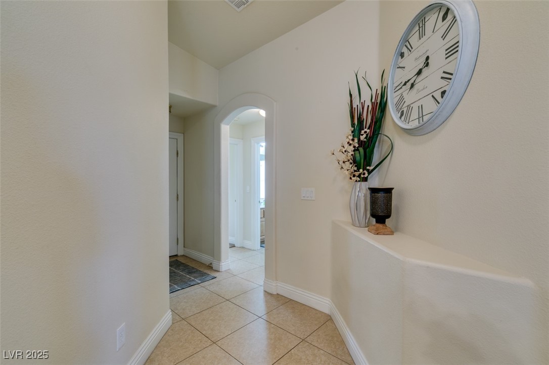 Las Vegas, Nevada 89139, United States, 4 Bedrooms Bedrooms, ,2 BathroomsBathrooms,Residential,Pending,3550